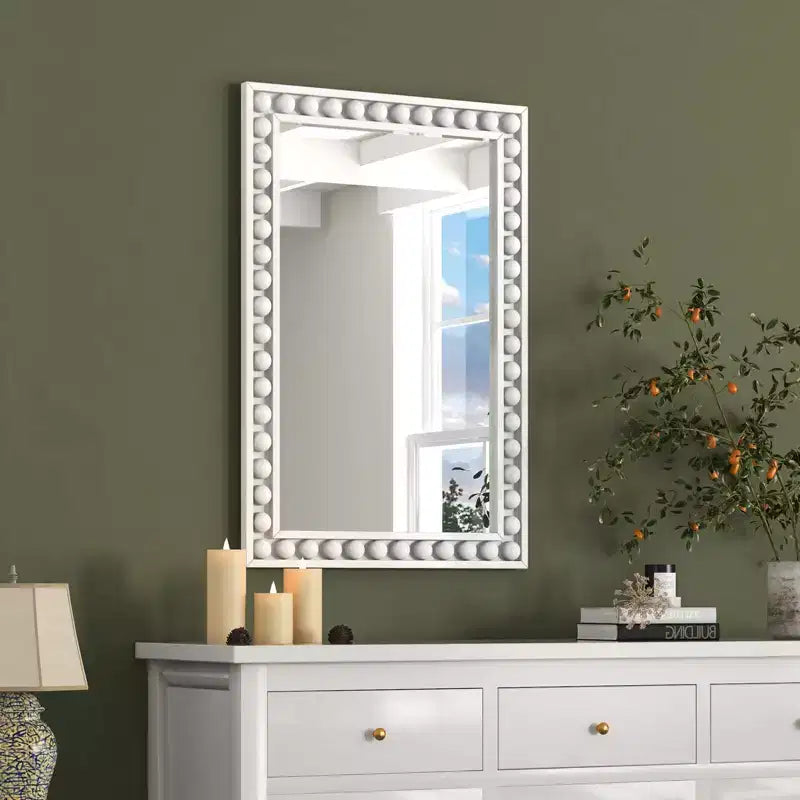 Specchio da Parete Decorativo Rustico 24x36 con Perline di Cornice in Legno Massello per Soggiorno Marrone/Bianco