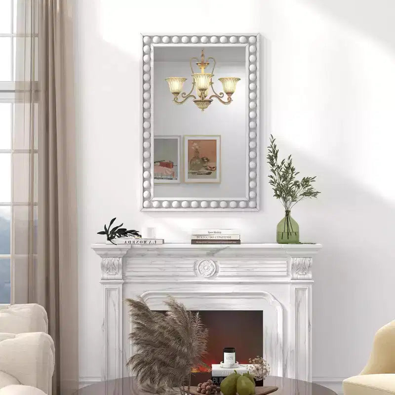 Specchio da Parete Decorativo Rustico 24x36 con Perline di Cornice in Legno Massello per Soggiorno Marrone/Bianco